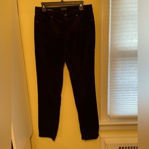 Black corduroy pants, machine washable - excellent condition